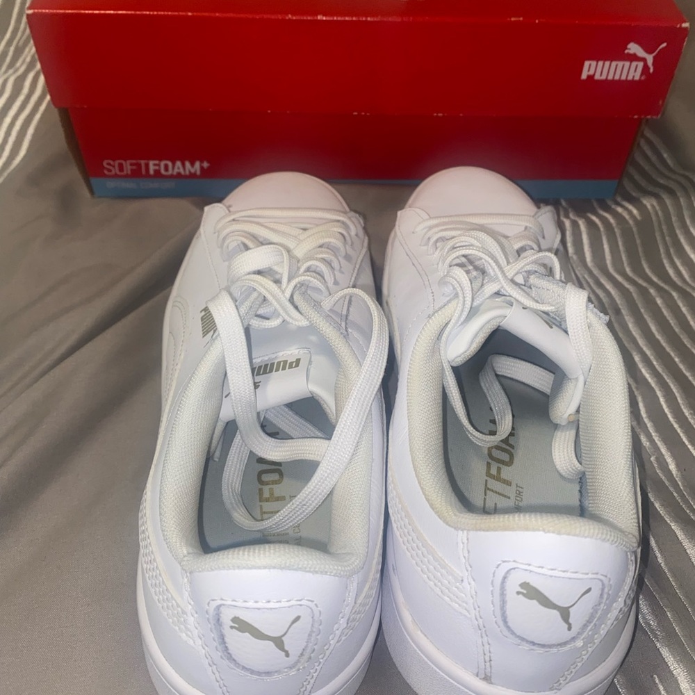 Leather Puma Tennis Shoes